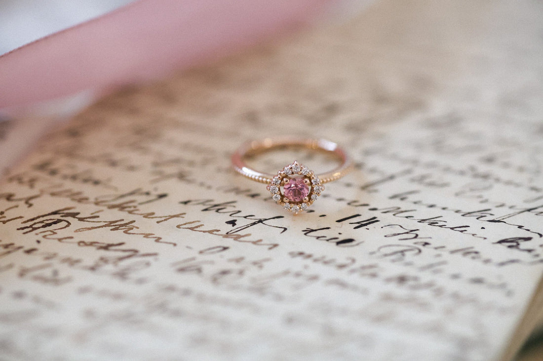 Miten valita juuri sinulle sopiva vihkisormus 2025 trendit ja käytännön vinkit