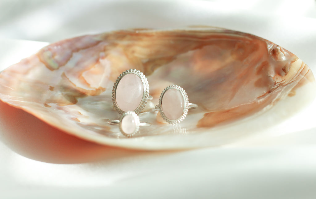 Mystic Garden ruusukvartsi sormus