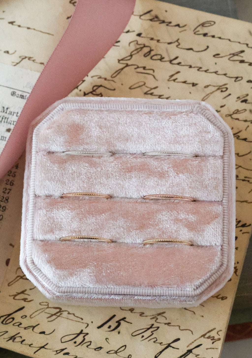 Petite siro kultainen kihlasormus