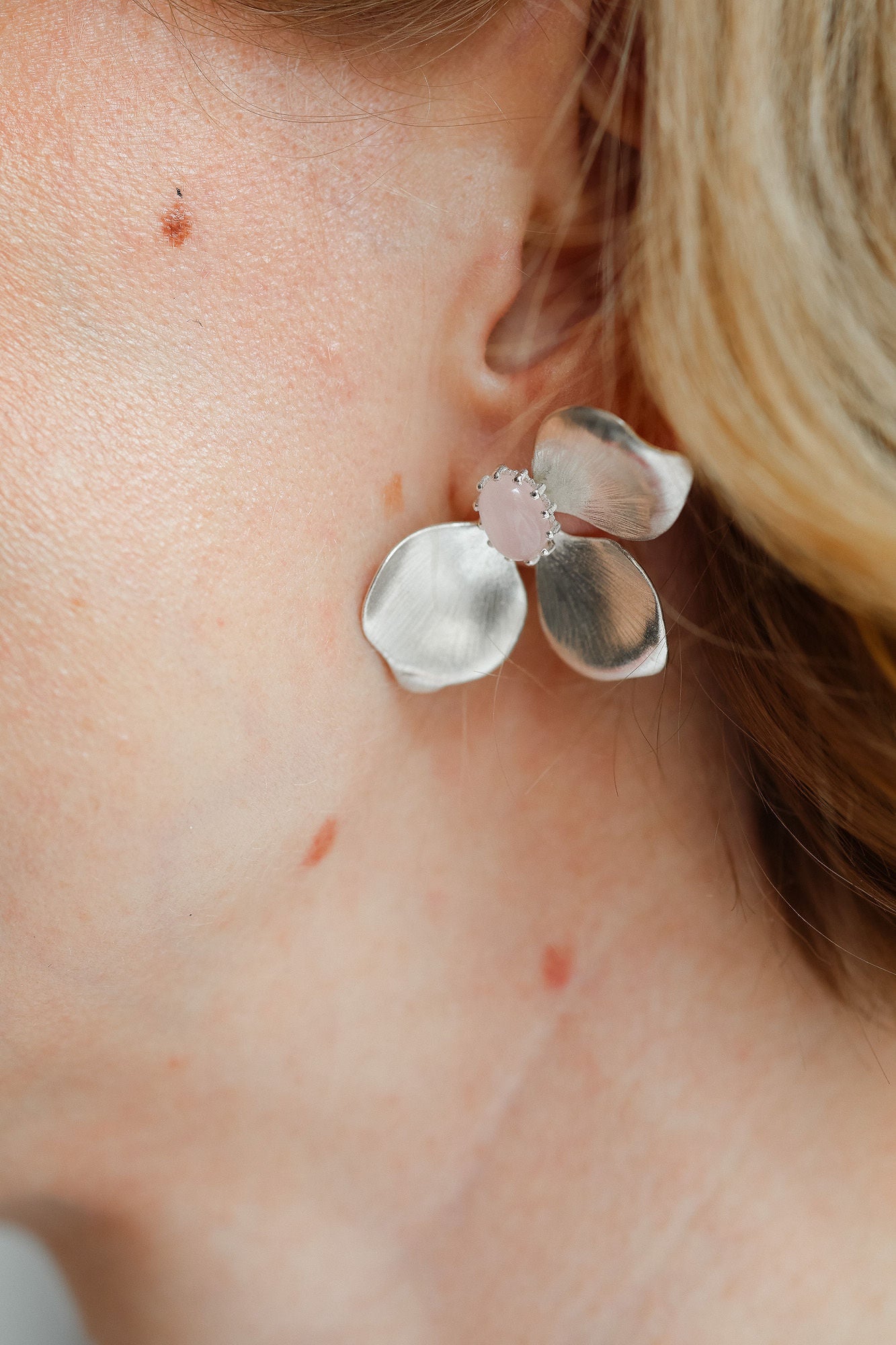 Full Bloom korvakorut