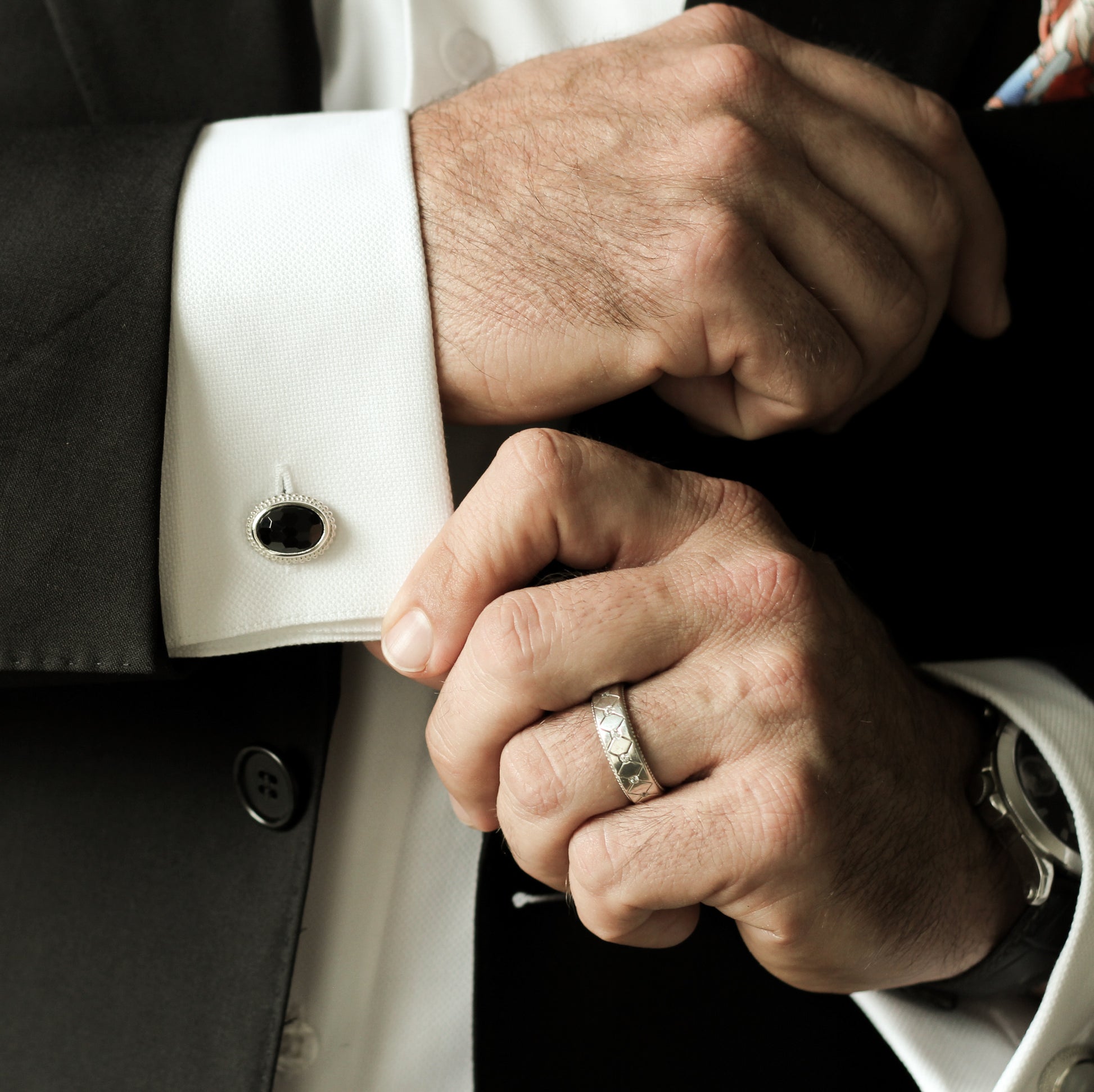 Mystic Garden kalvosinnapit musta