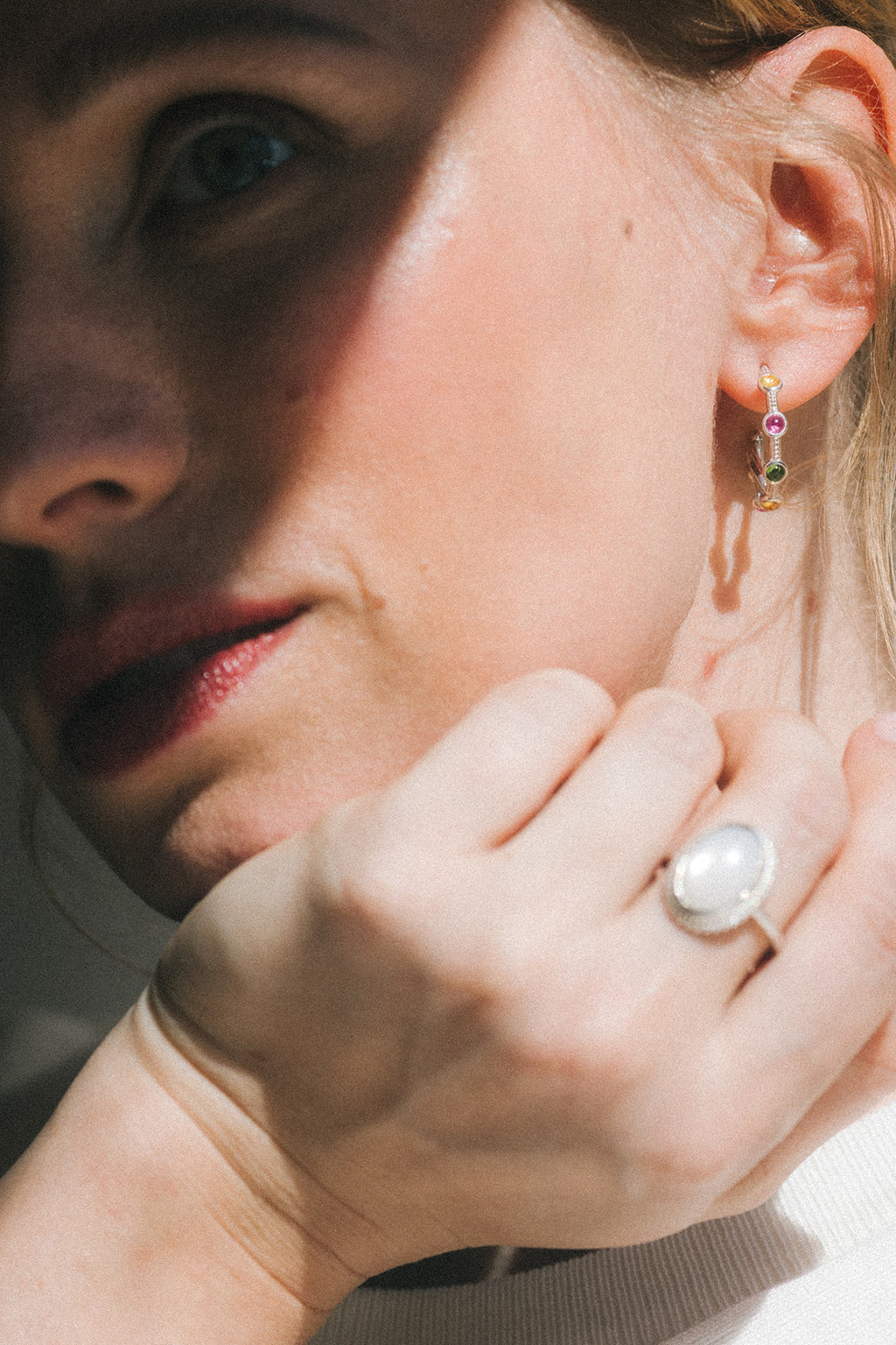 Petite värikkäät rengaskorvakorut